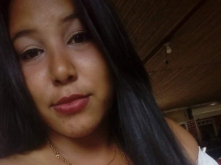 Sexo por webcam con Mia_777