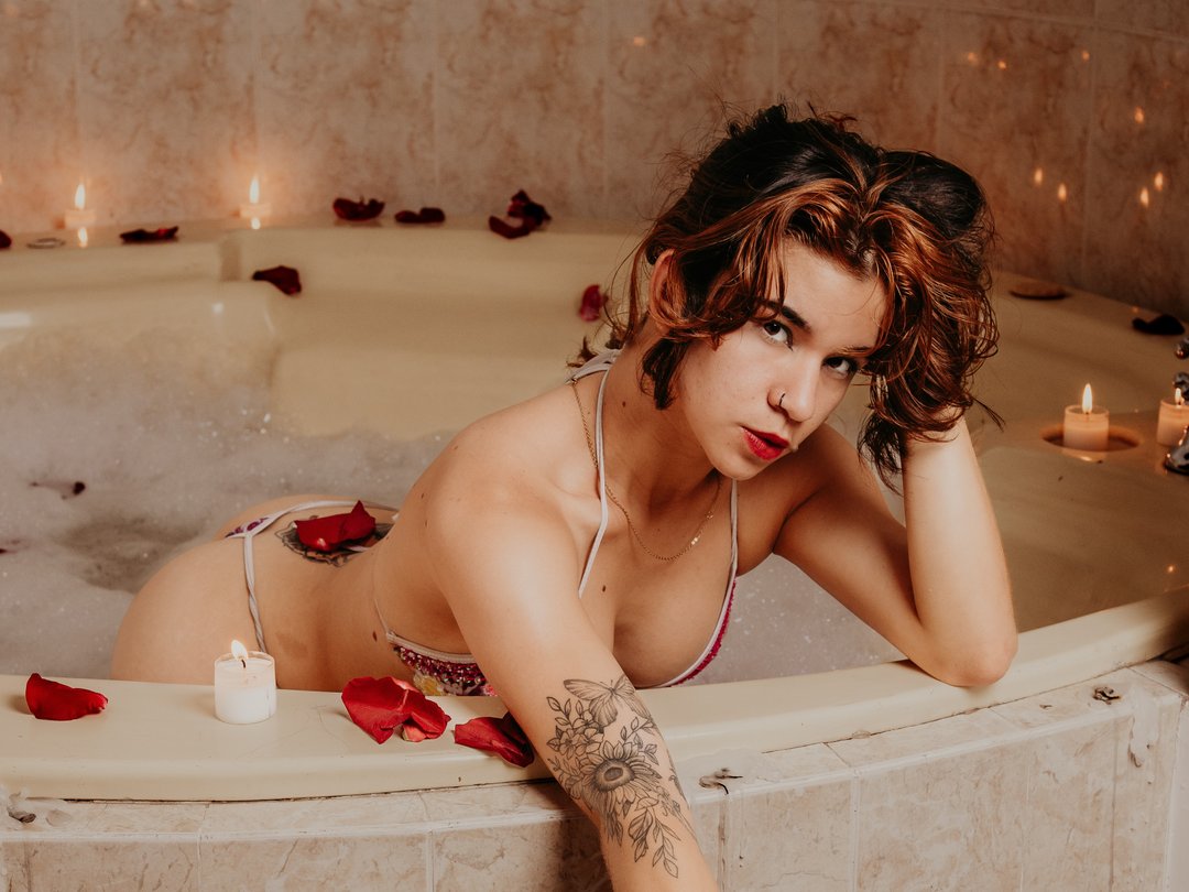 Perfil con Mia_Jhonnson - Imagen  n°0