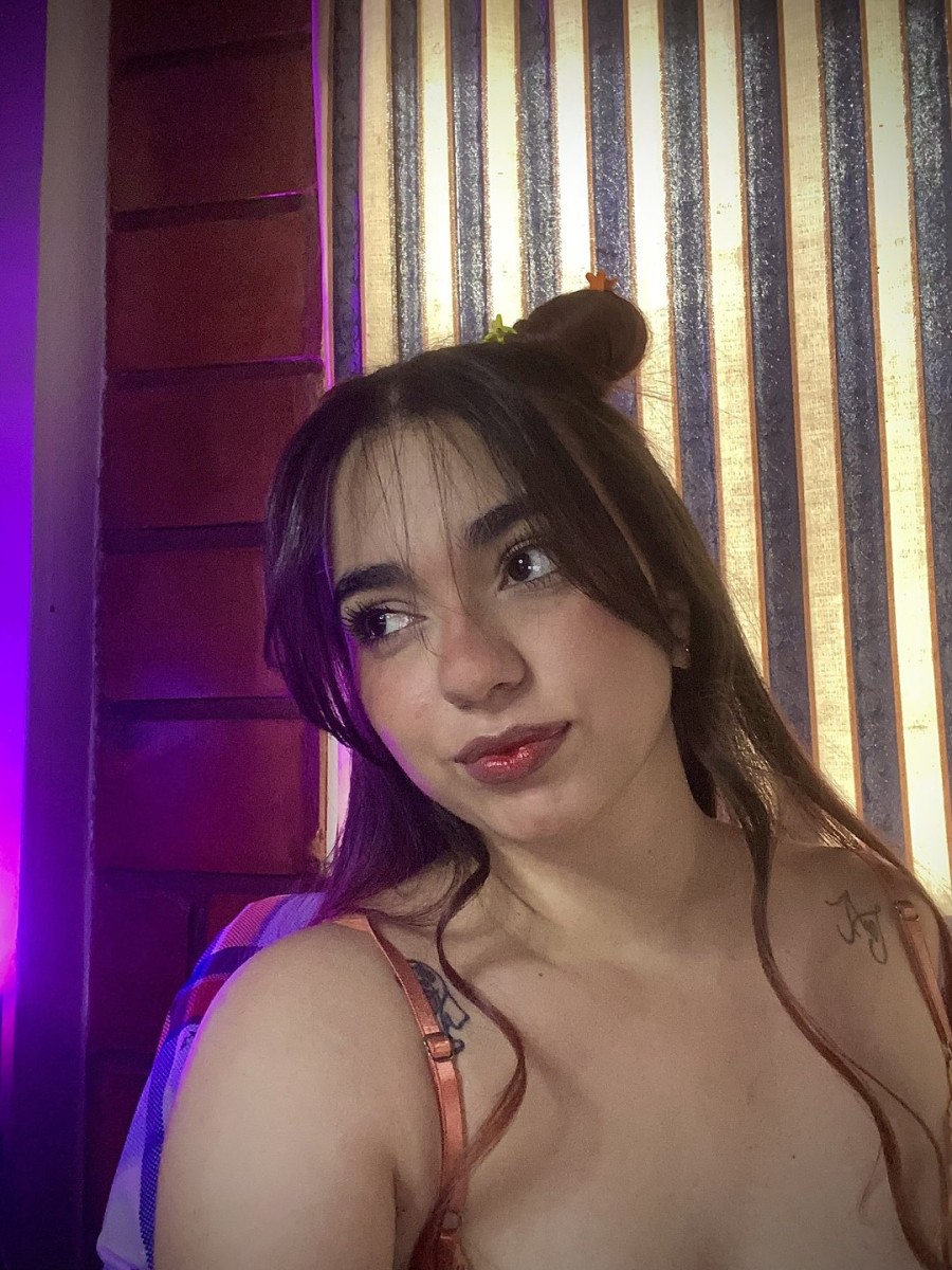 Mia_Lustt's Profil - Bild n°0