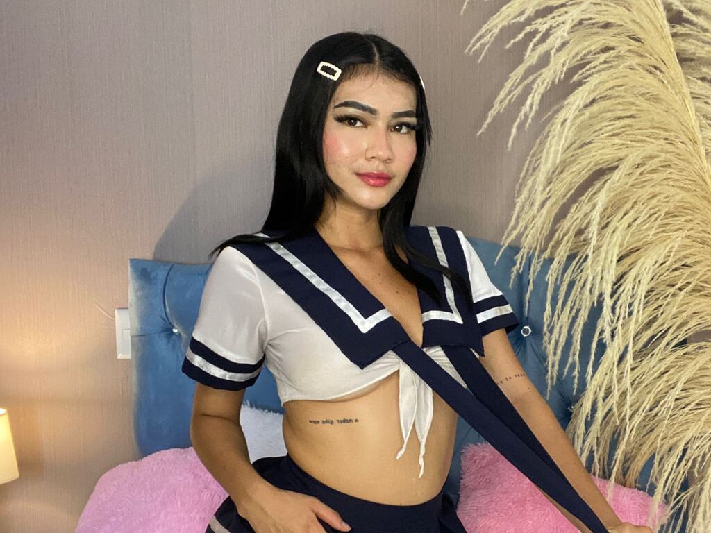 Miaadilucas's profile - Image n°1