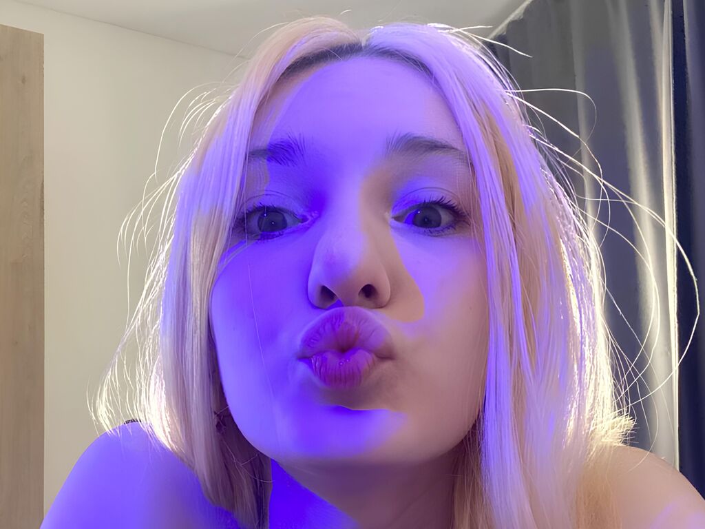 Miaangele's profile - Image n°0