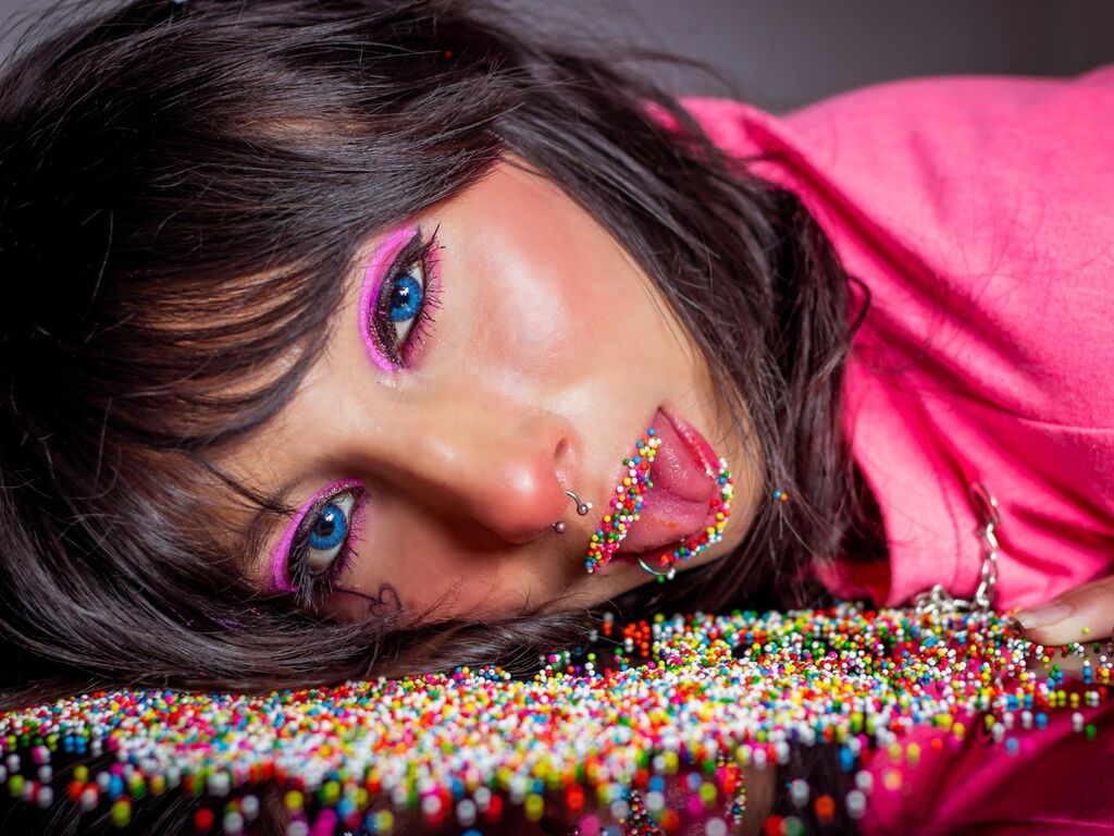 Miaanya's profile - Image n°1