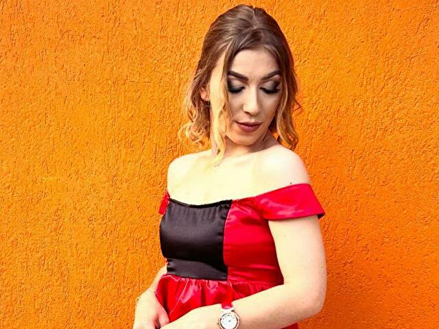 Miabloom's profile - Image n°4
