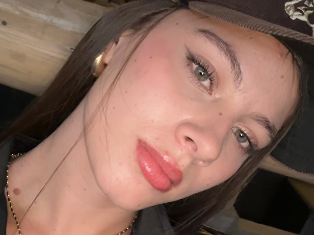 MiaDeLuca's profile - Image n°8