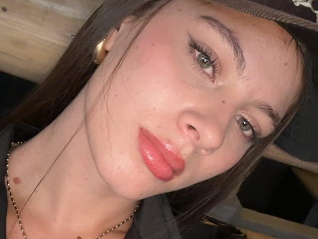 MiaDeLuca's profile - Image n°3