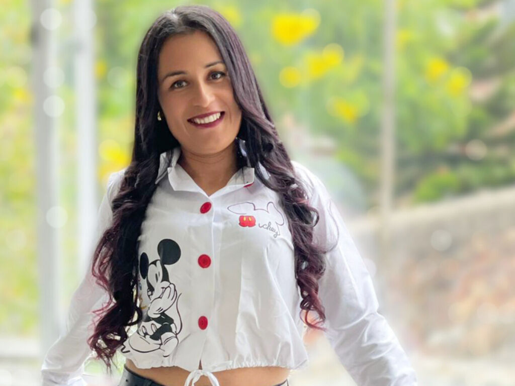 Miadolcheva's profile - Image n°1