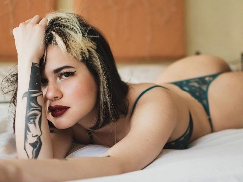 Miaelectraa's profile - Image n°0