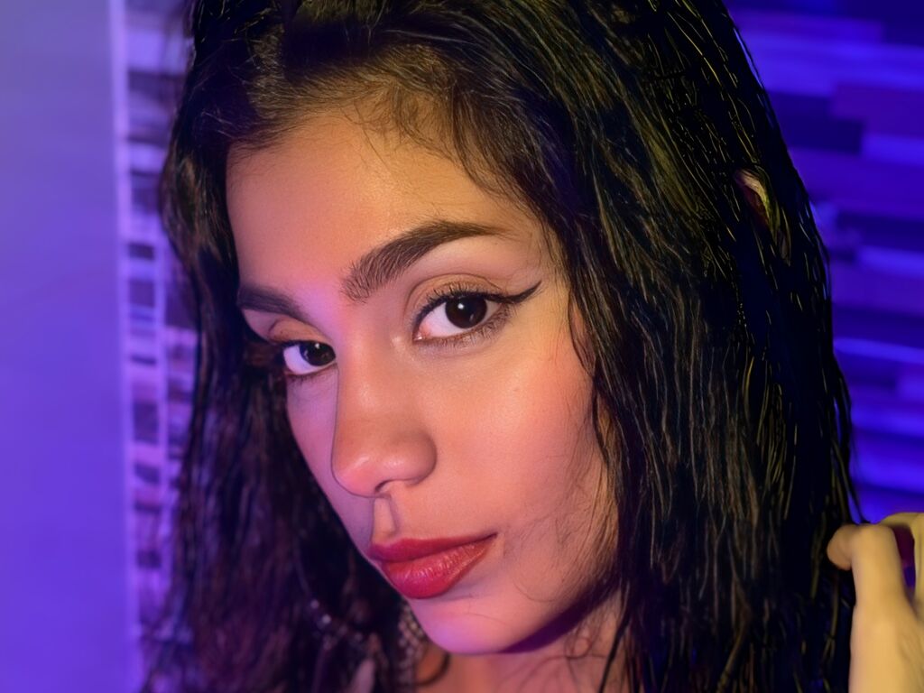 Miahcameron's profile - Image n°2