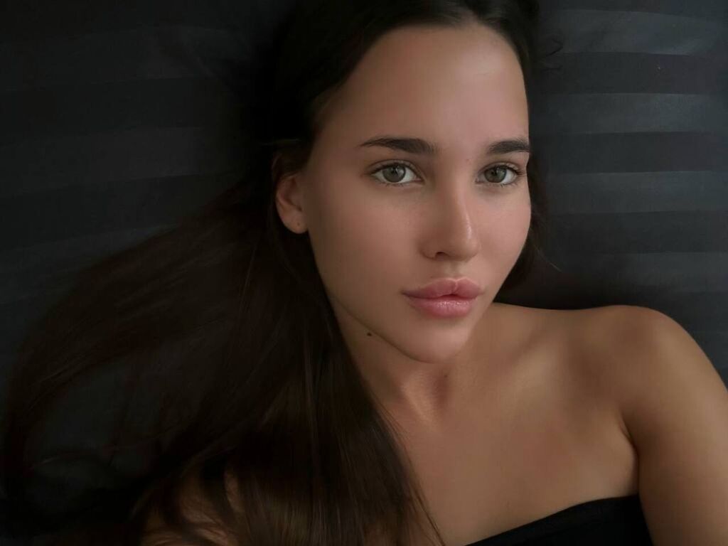 Miahernandes's profile - Image n°0