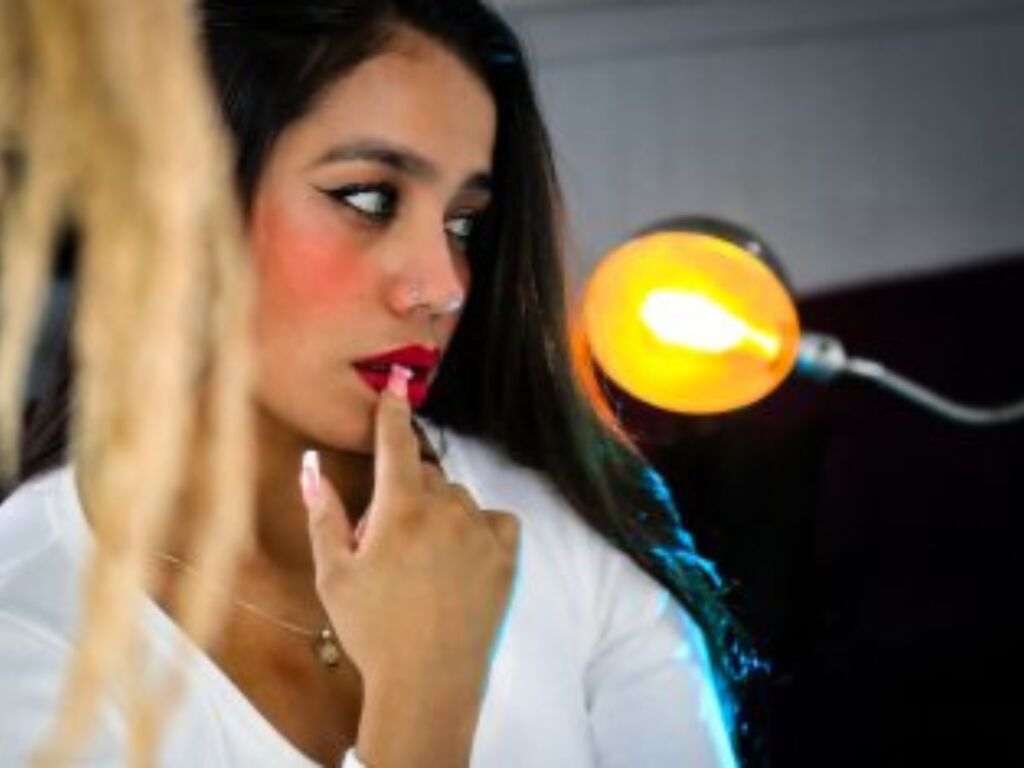 Miahroouse's profile - Image n°1