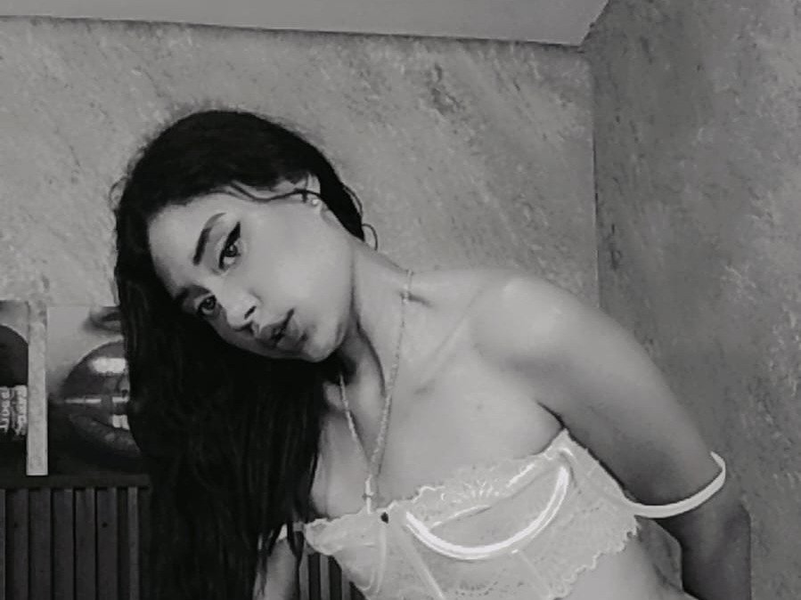 Miajohnson91's profile - Image n°0
