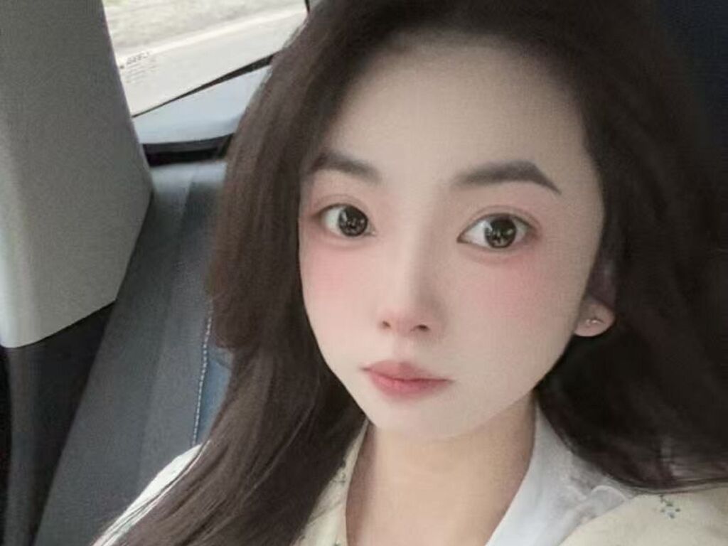 Miajunipe's profile - Image n°0