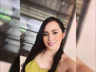 Webcam sex with Mialaurentt