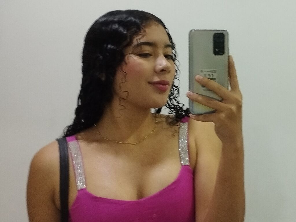 Mialuxe's profile - Image n°0