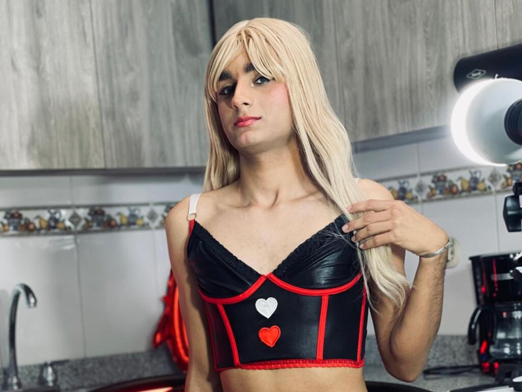 Miamalkovaa's profile - Image n°1