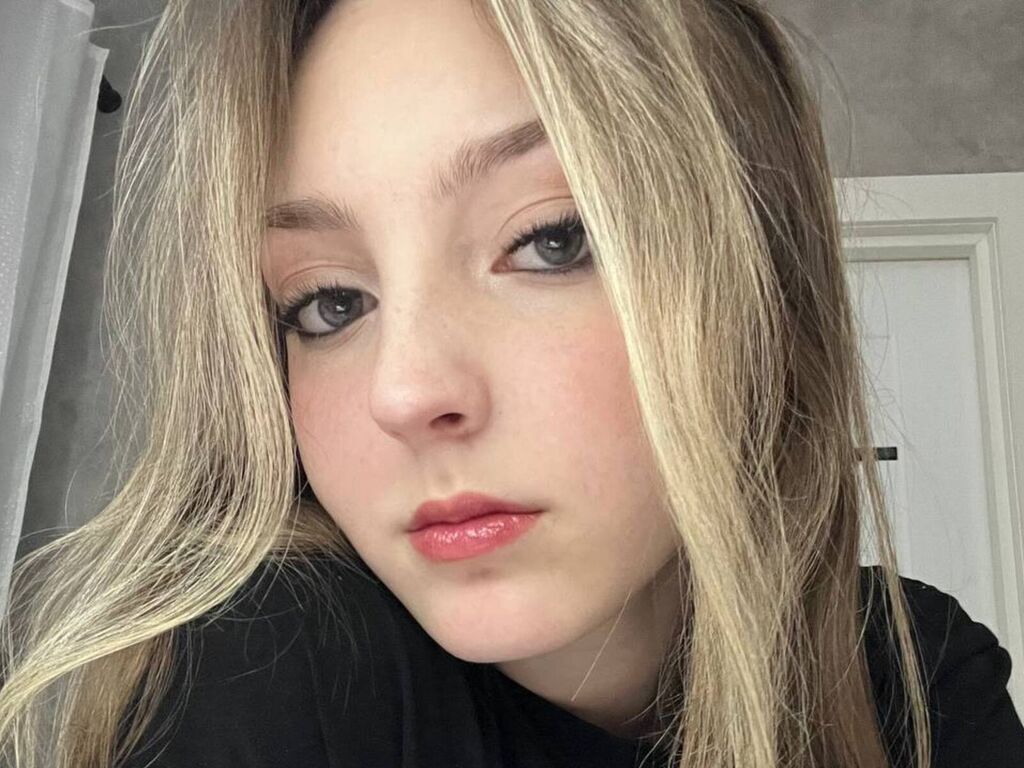 Mianaive's profile - Image n°0