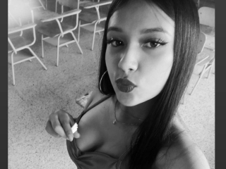 Mianaugthyxx's Sexcam