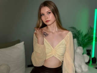 Webcam sex con Miasavge