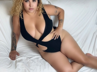 Sexo por webcam con Miasexxxydoll