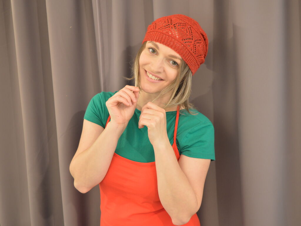 MiaSouri's profile - Image n°3