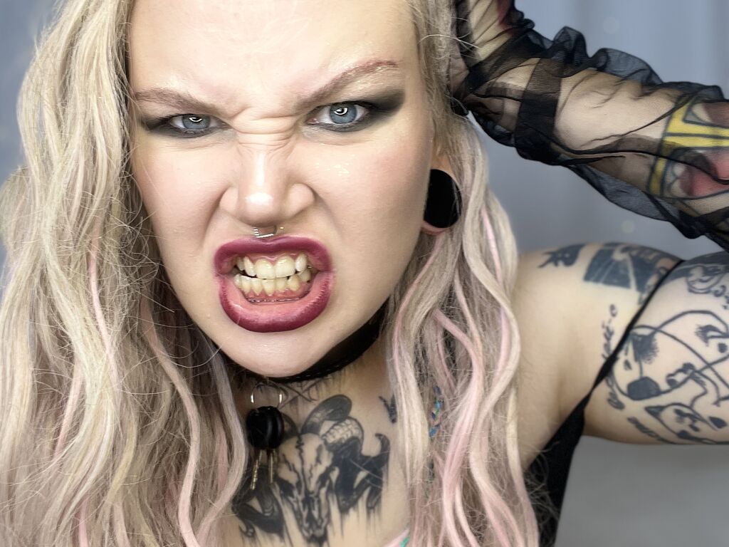 Profil de Miatattoos - Photo n°1