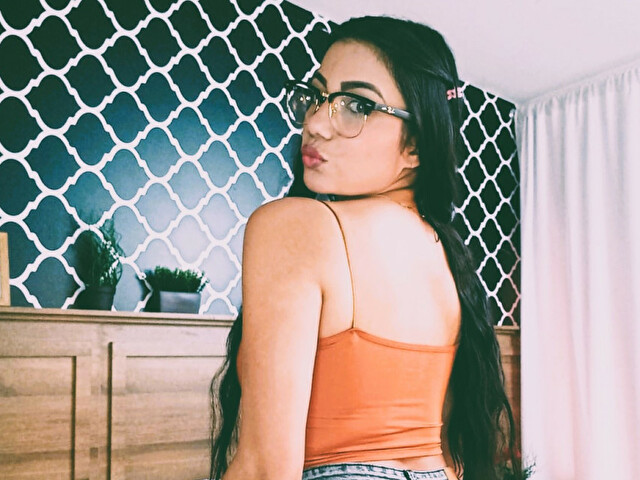 Profil de MiaTaylor - Photo n°15