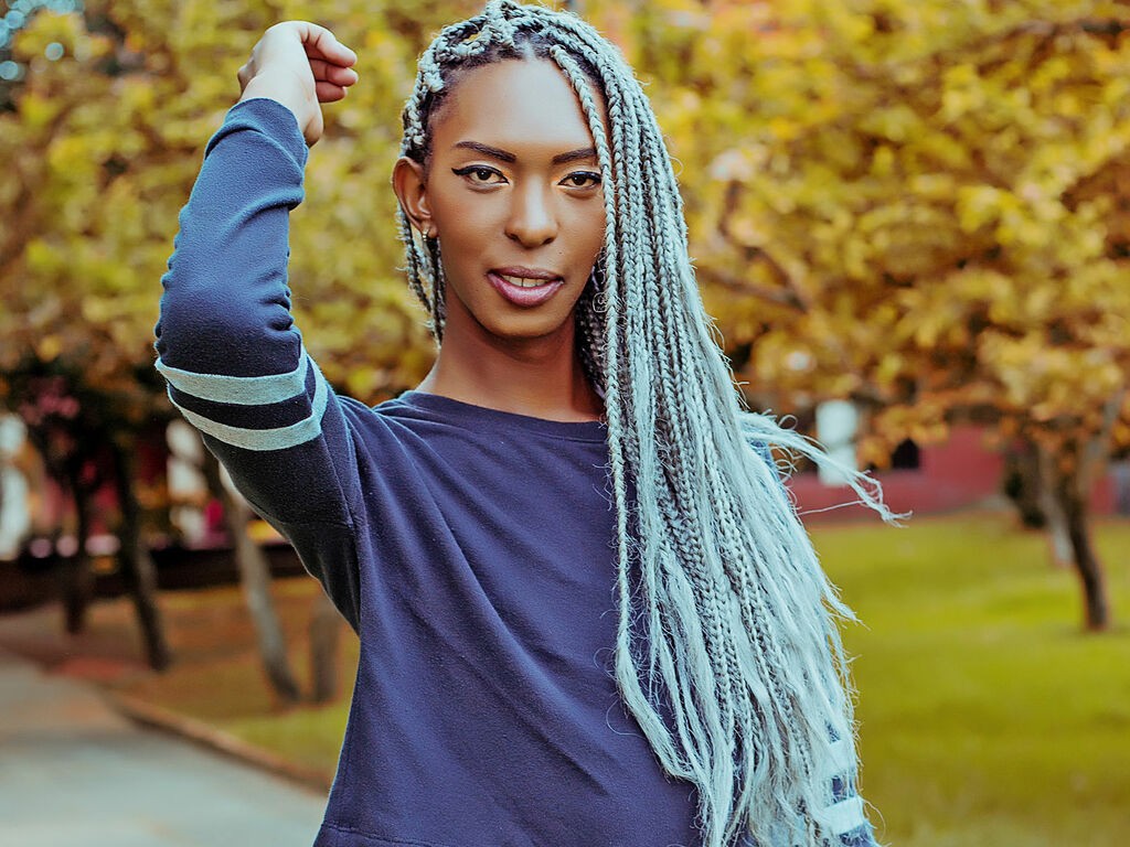 Profil de Miaturned - Photo n°0
