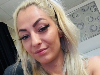 Webcam sex with Michellejo