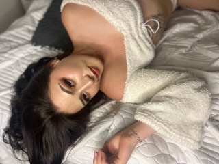 Sexo por webcam con Miiaparis