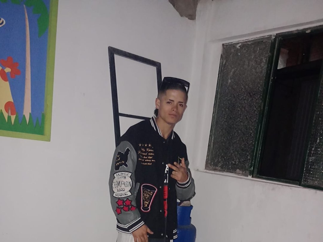 Perfil con Miidnnightlust_Vc - Imagen  n°0