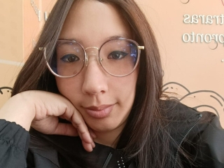 Webcam sex con Mikasweet34