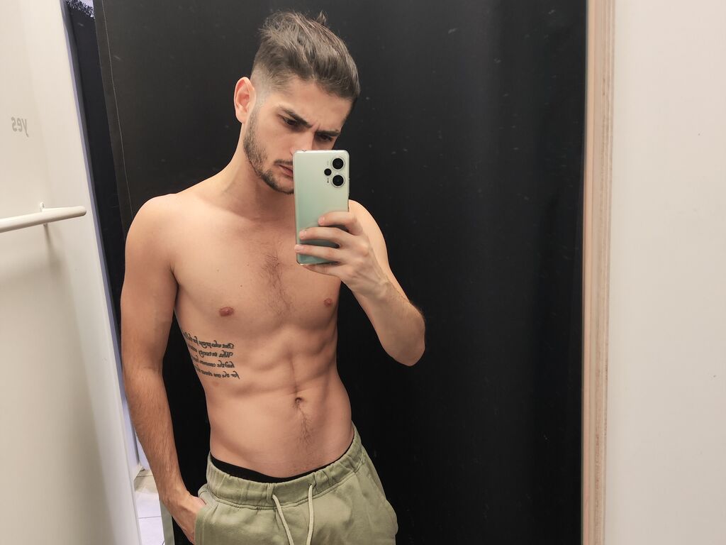 mikeAbs's profile - Image n°0
