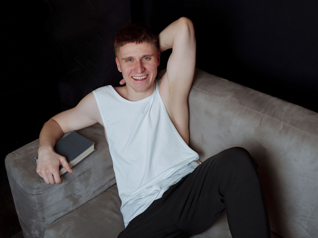 Mikecoston's profile - Image n°1
