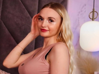 Webcam sex with Milaluxia