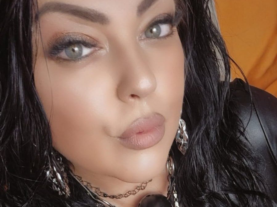 Milfamalya' profilo - Immagine n°1