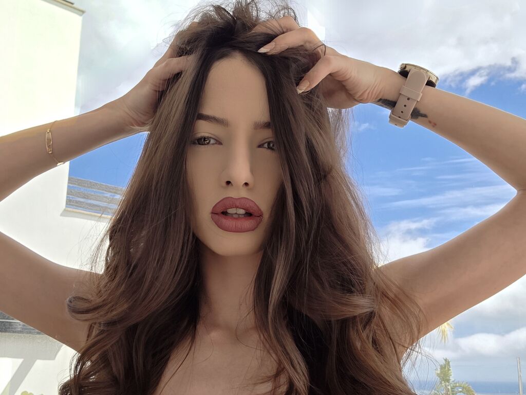 Millamoore's profile - Image n°1
