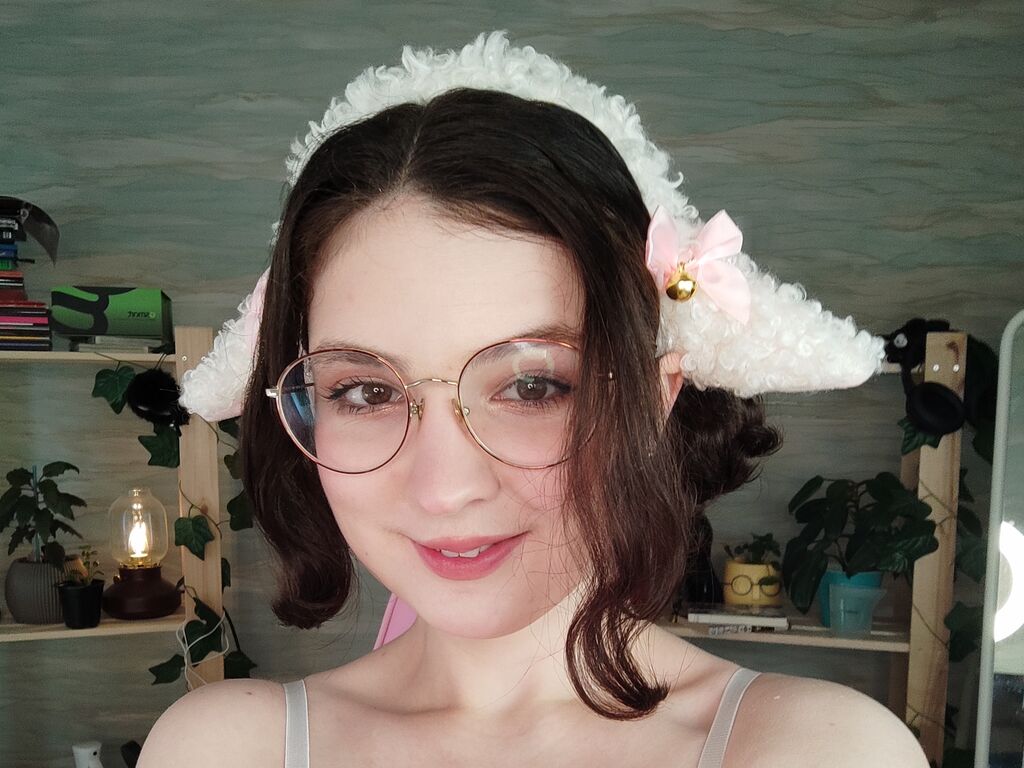 Minalynn's profile - Image n°1