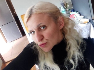 Webcam sex met Mirenaluna