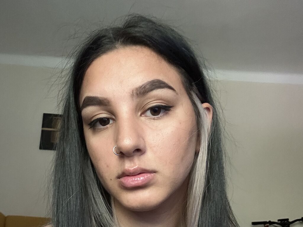 Miriambroke's profile - Image n°0