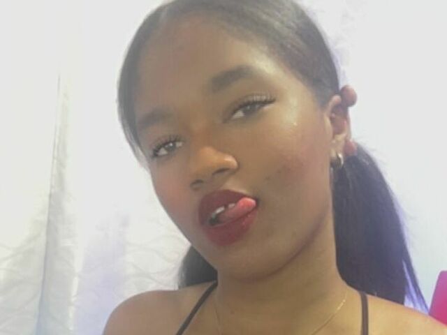 Profil de Missandrea - Photo n°10