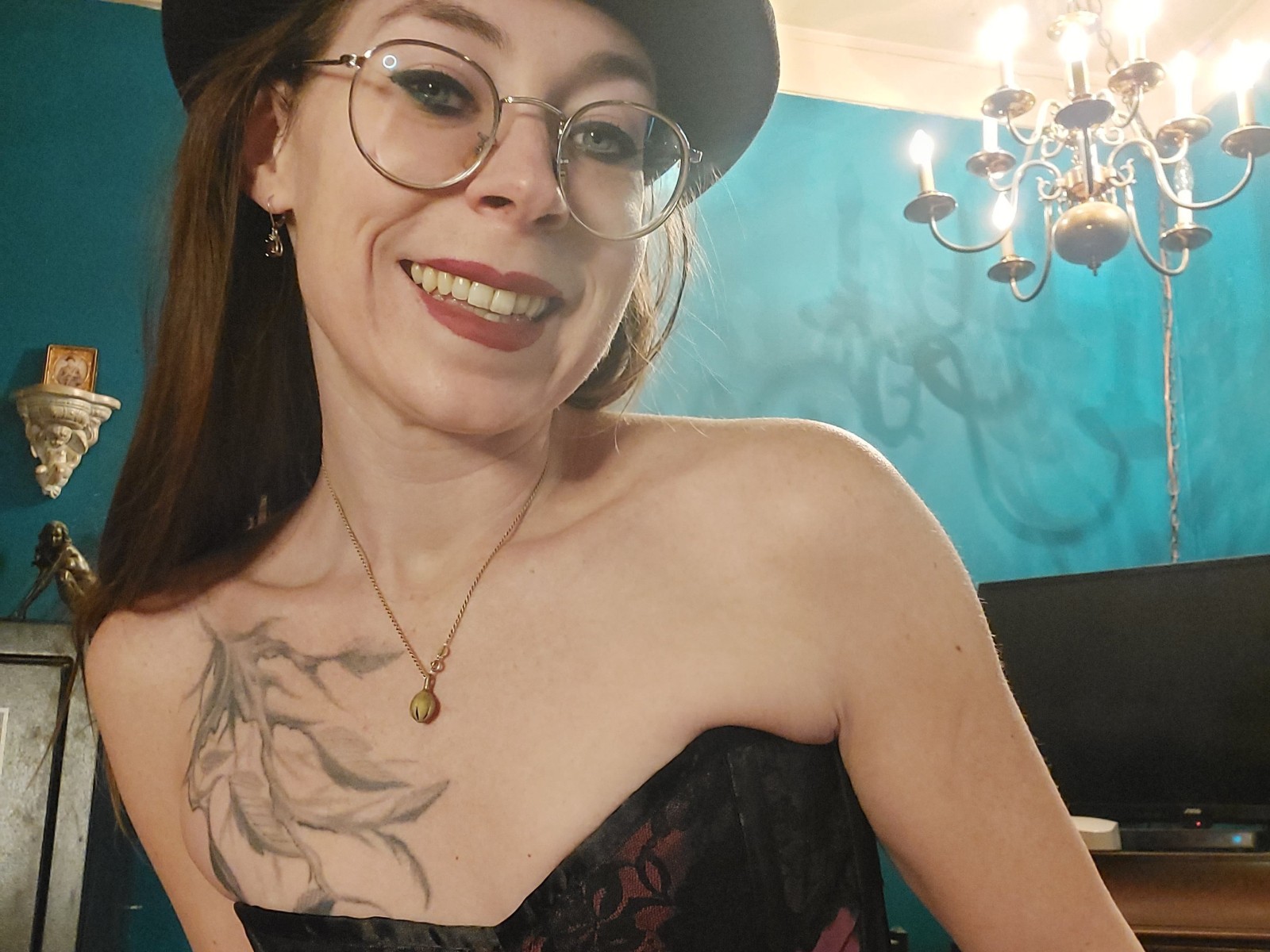 Mistressthrope's profile - Image n°0