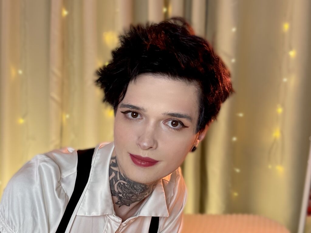 Mitcroys's profile - Image n°1