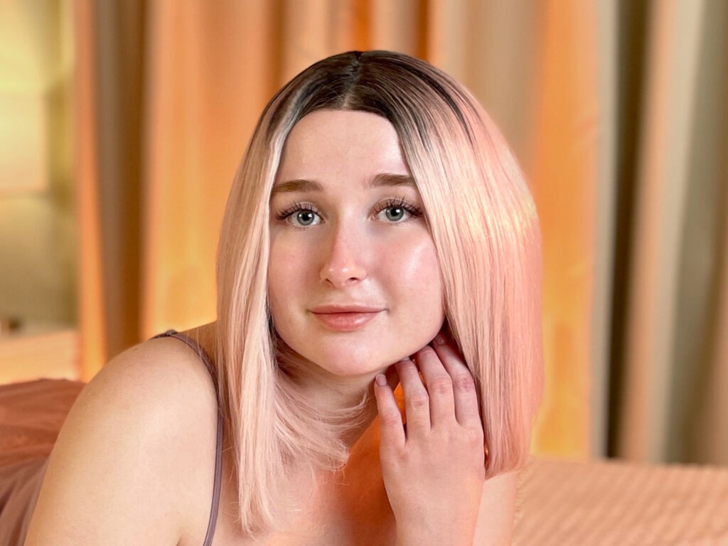Monicabaret's profile - Image n°0