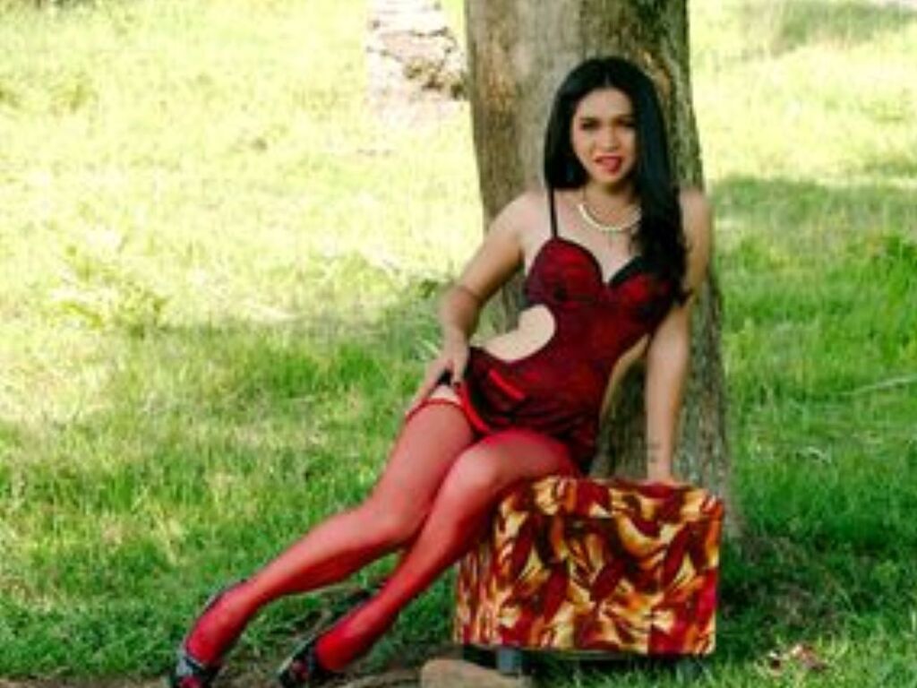 Monicajordan's profile - Image n°1