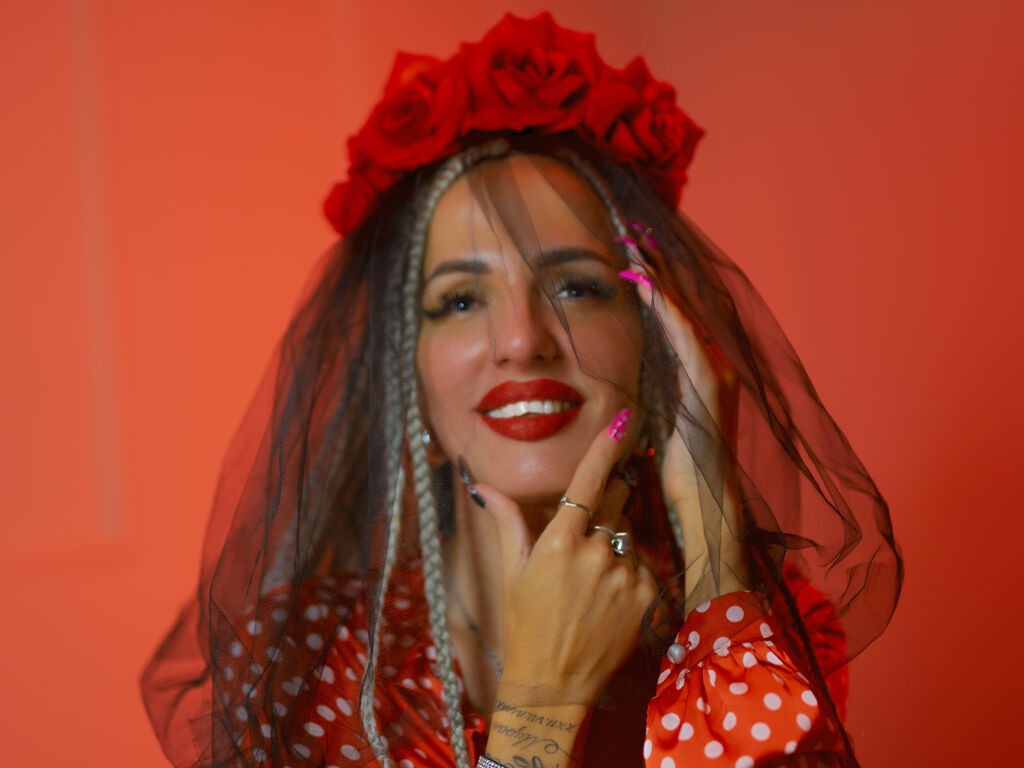 Monicamaxwel's profile - Image n°3