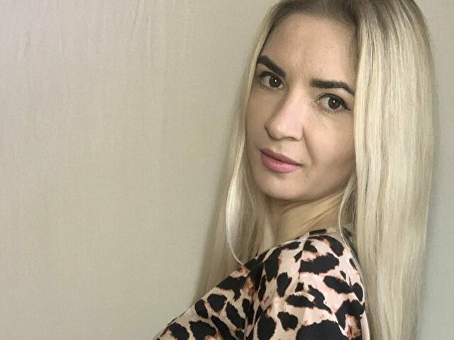 Monicamoore's profile - Image n°2