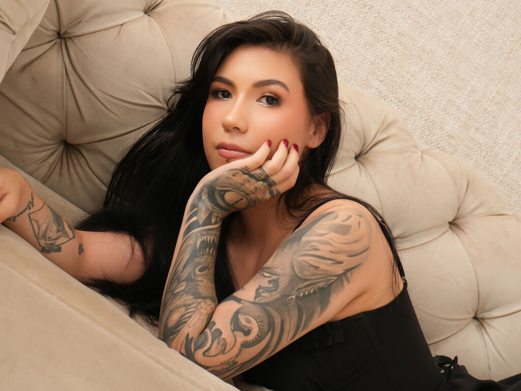 Monserratross's profile - Image n°1