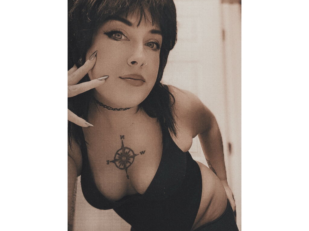 Moookiemay's profile - Image n°1