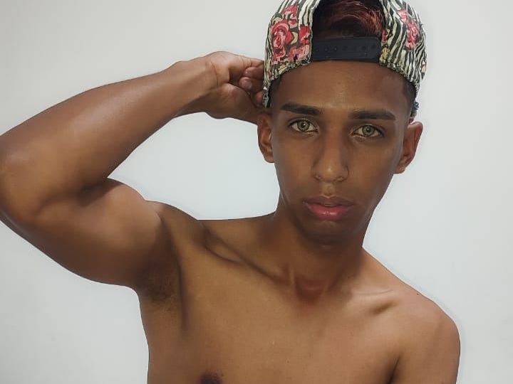 Profil de Moysexkimg - Photo n°0