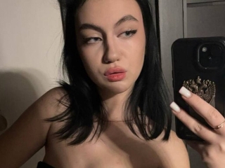 Sexo por webcam con Muoinails